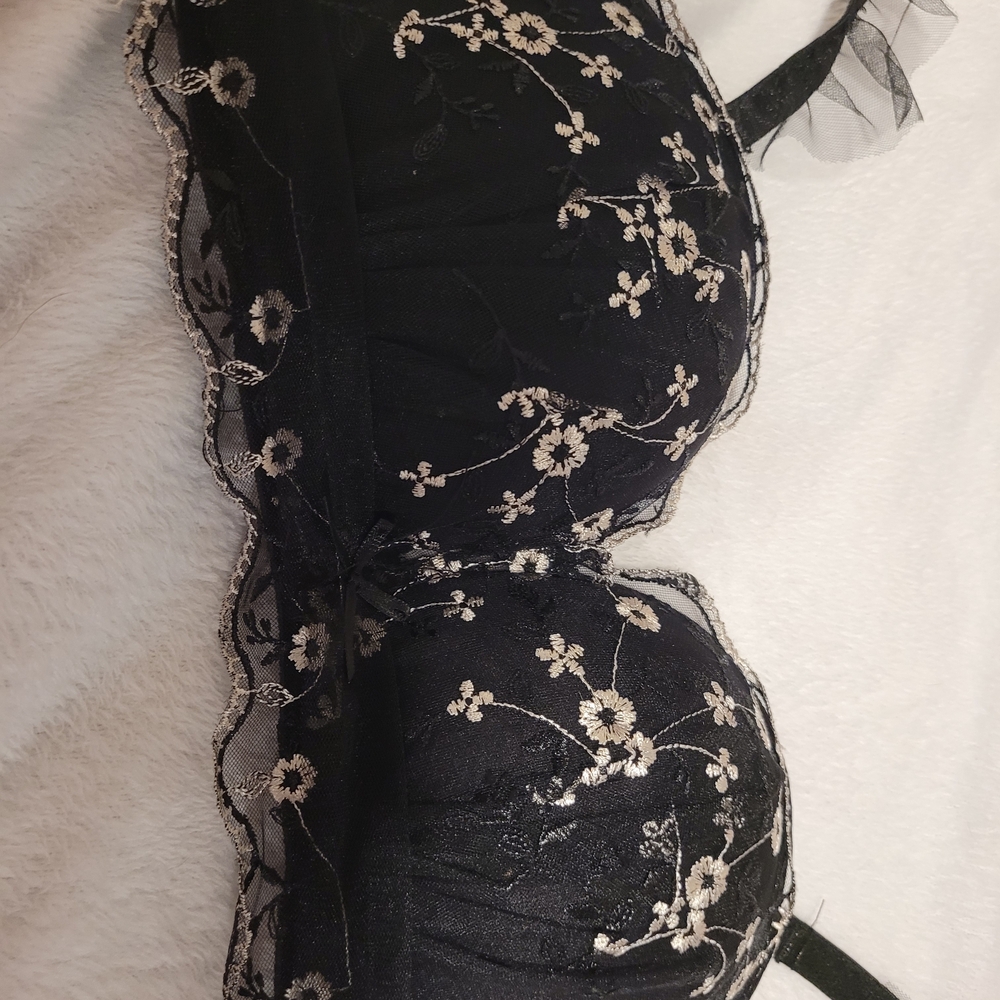 Black Floral Lace Bra